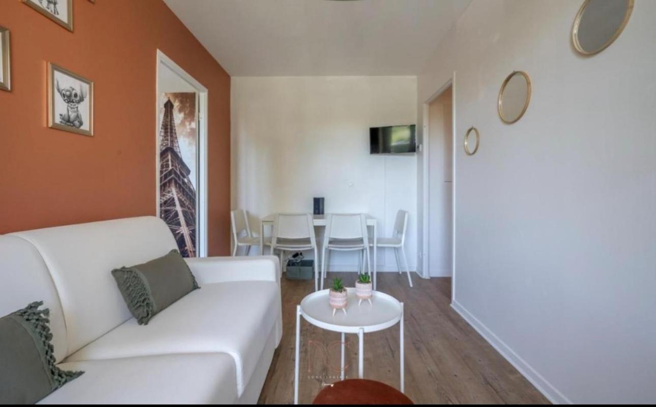 Appartement Castle - 10 Minutes De Disney Bussy-Saint-Georges Extérieur photo